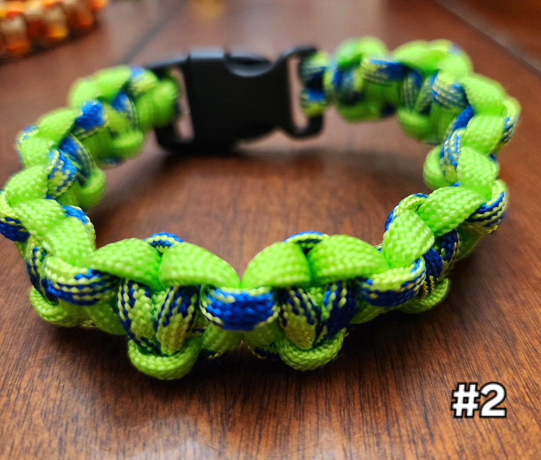 Paracord bracelets - a campers best friend. 8