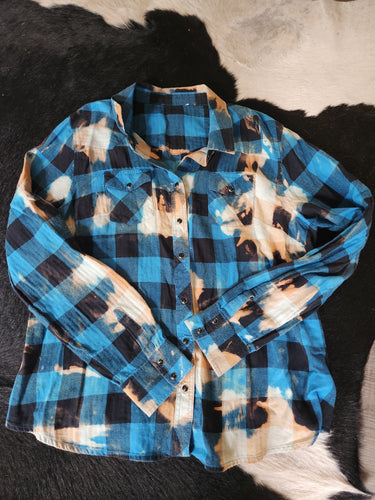 Too Cold To Care distressed flannel - size small