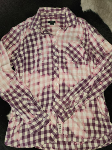 Purple & White checker-ed flannel - size medium