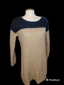 Ivy & Oak beige and navy tunic size medium.