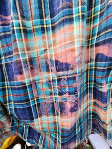 L*O*V*E distressed flannel - size medium